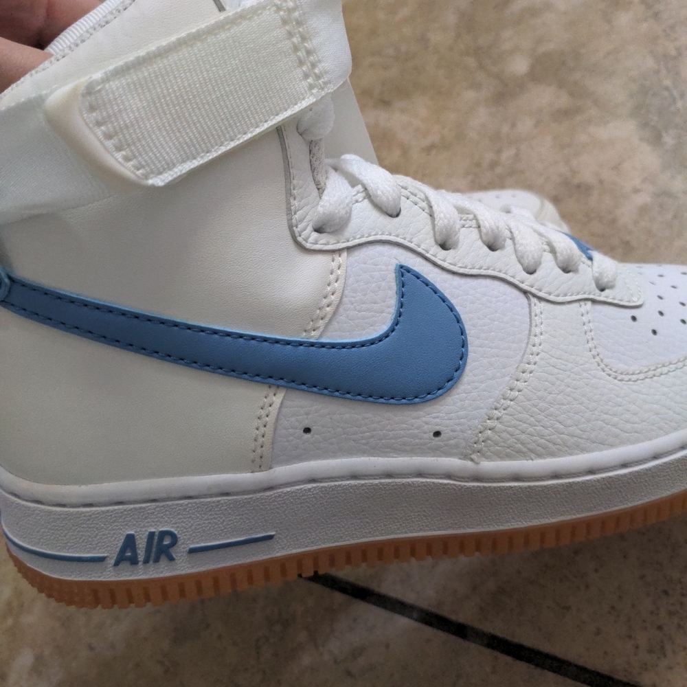 Nike Air Force 1 High Shoe Women's 7 White Light B - Picture 5 of 5